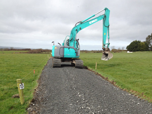 diggar building farm roadway